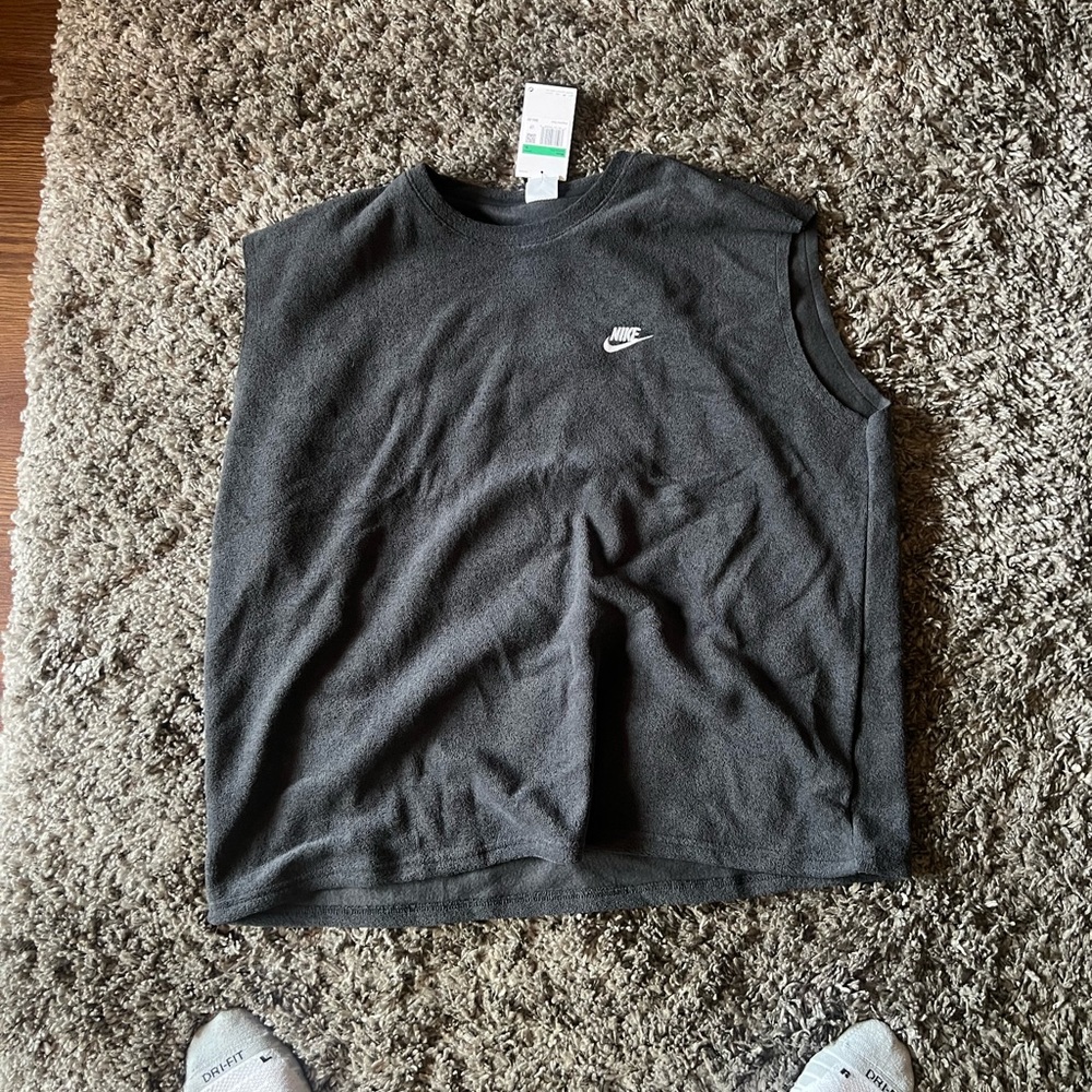 Nike men’s vest
